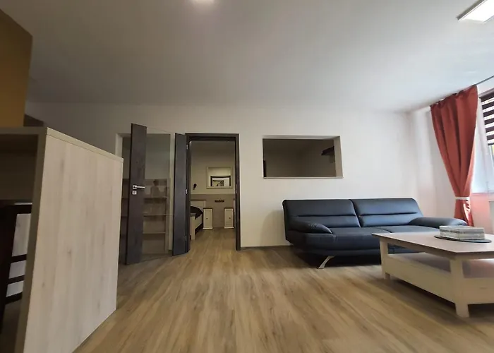 Toša Affittacamere 3*