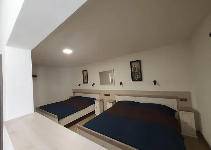 Toša Affittacamere 3*